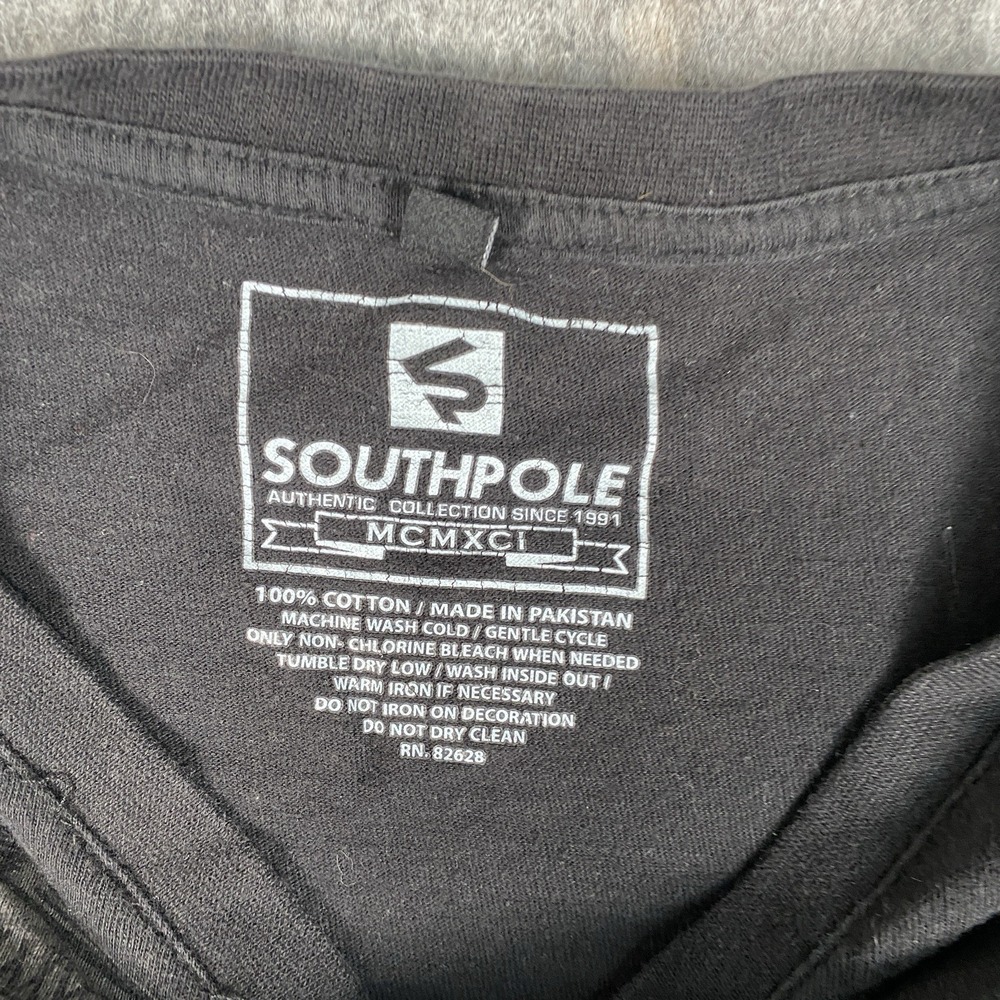 Vintage Y2K‎ Southpole T-Shirt Men's V Neck Short Sleeve Black Graphic - Picture 5 of 9